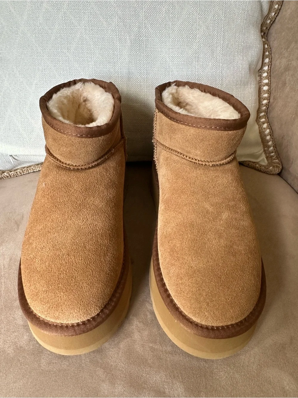 UGG Classic Ultra Mini Platform Boot - Chestnut